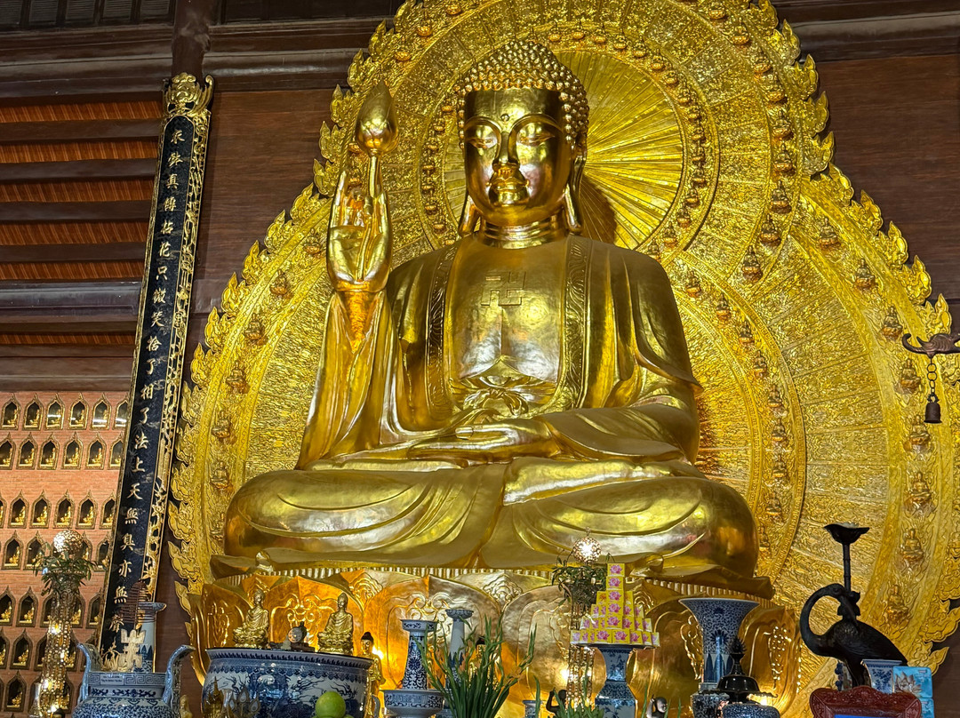 Go Asia Travel-Long Bien必去景点