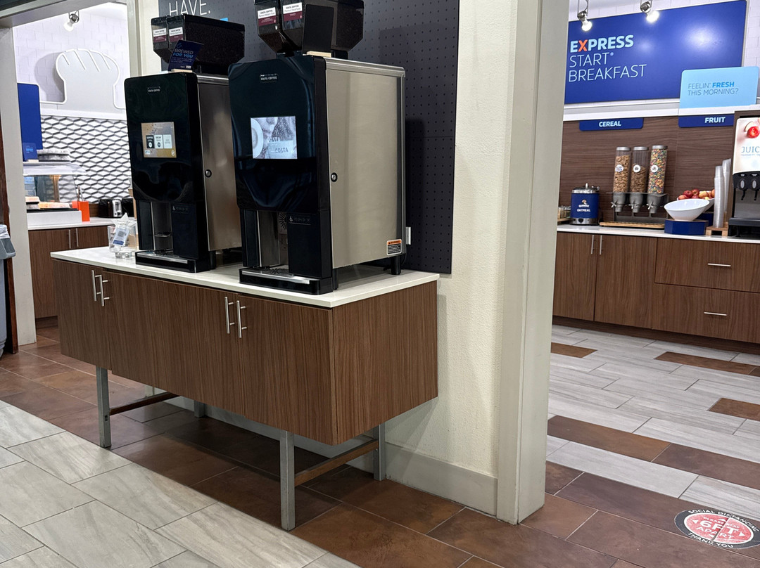 智选假日酒店-派恩维尔/亚历山大区主图