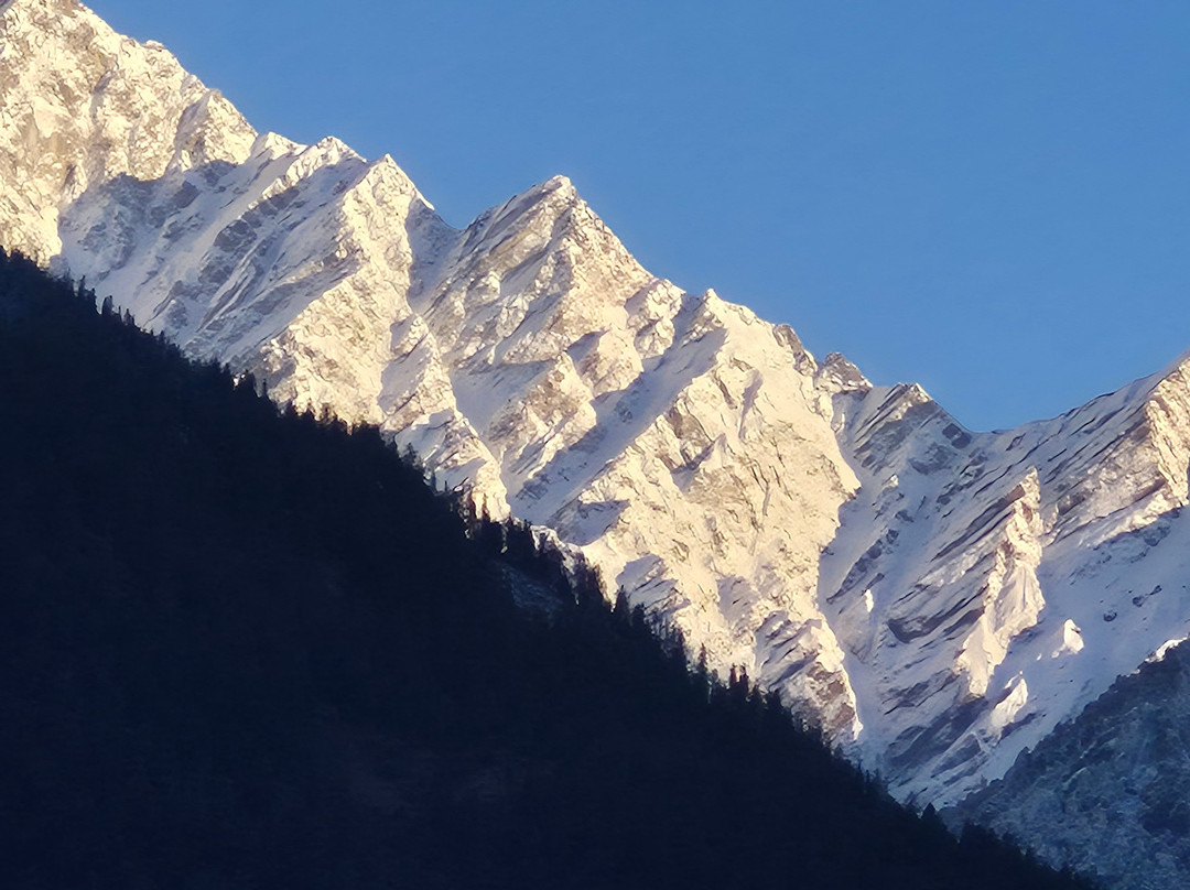 马拉里马恒达雪峰俱乐部酒店主图