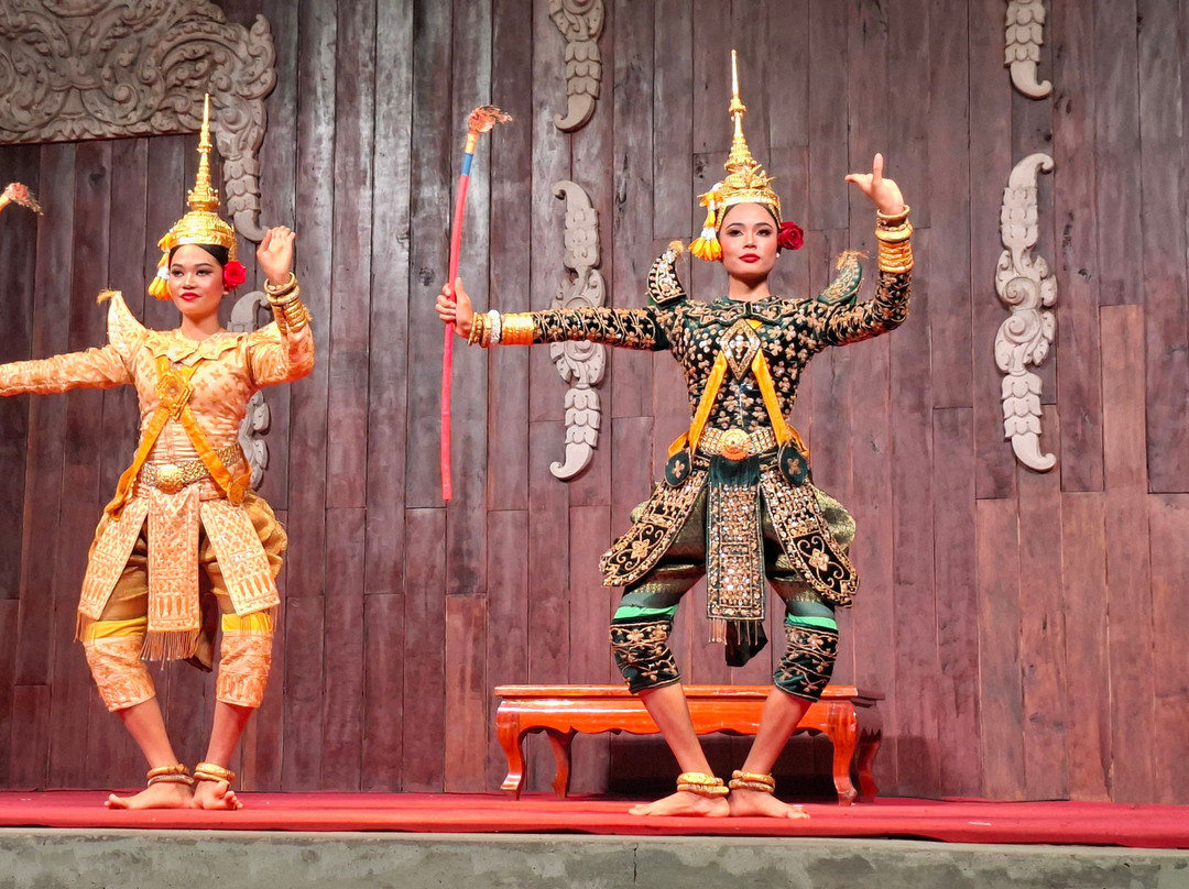 Robam Theatre Restaurant