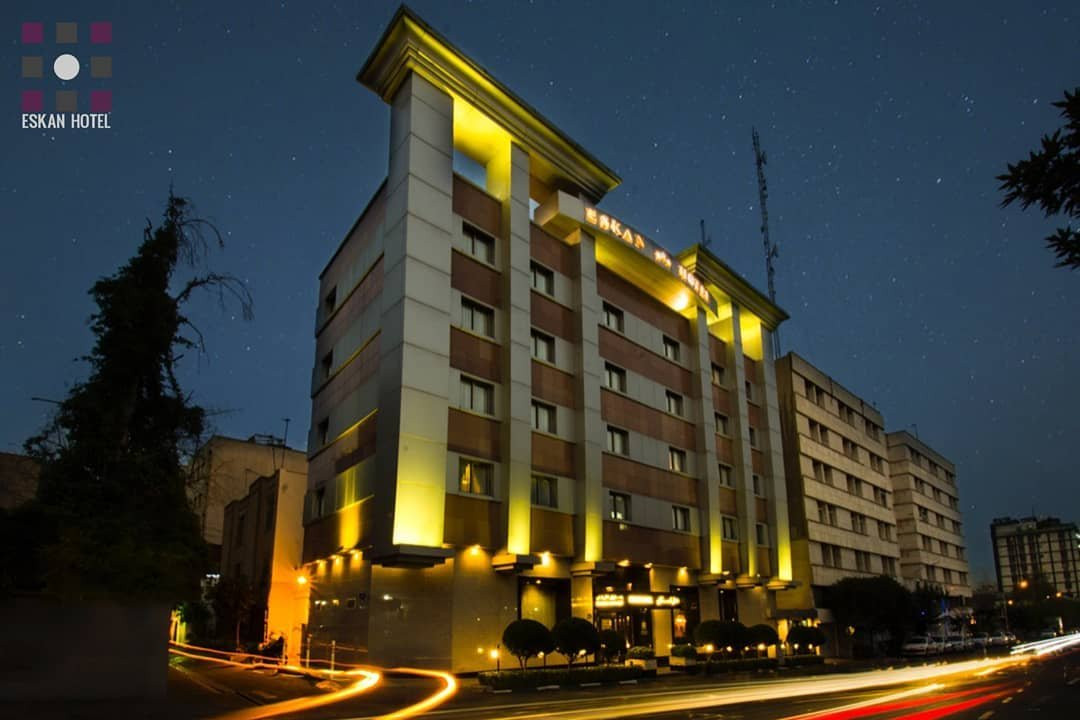 Eskan Forsat Hotel