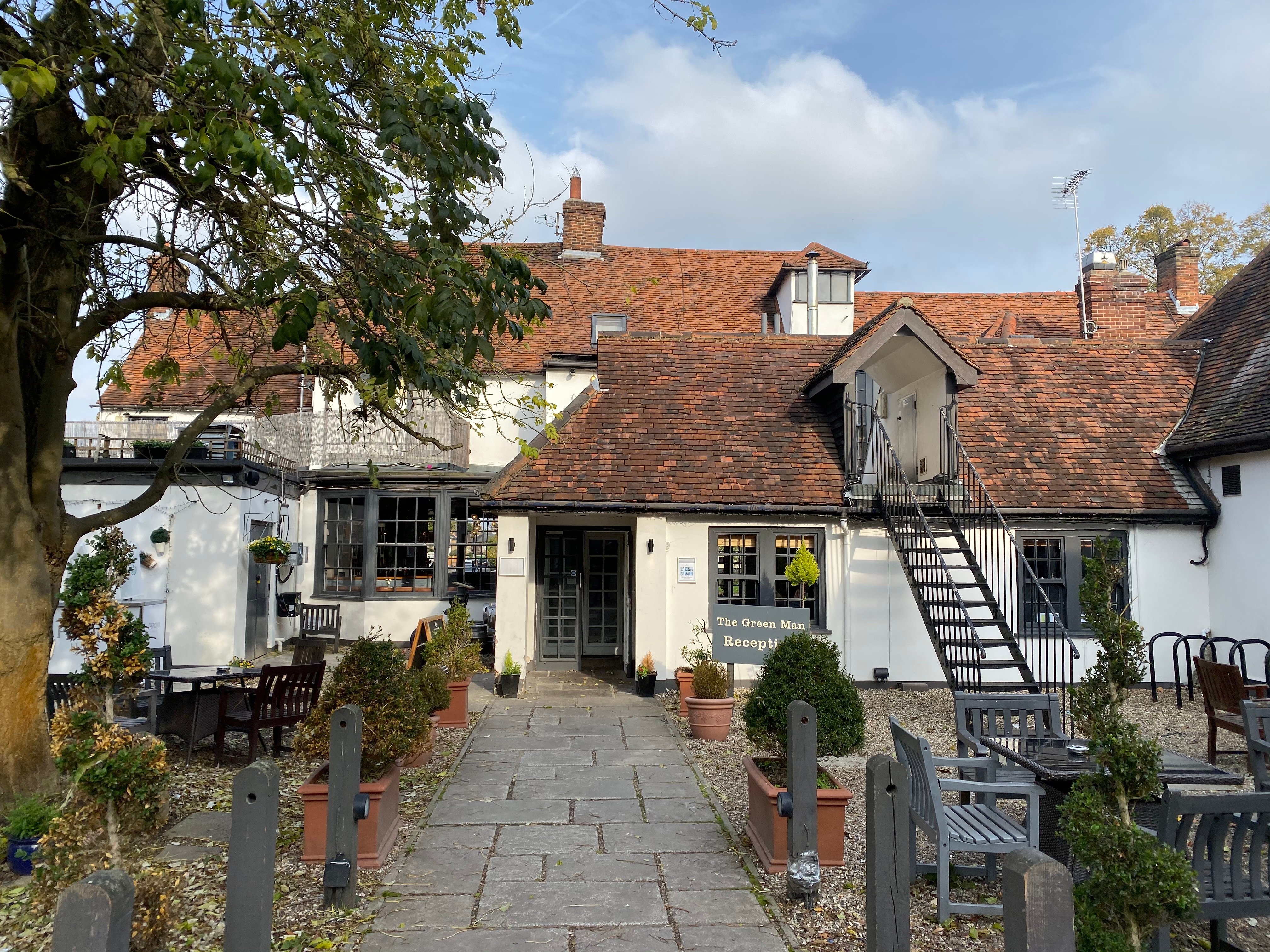 Green Man Hotel-官方