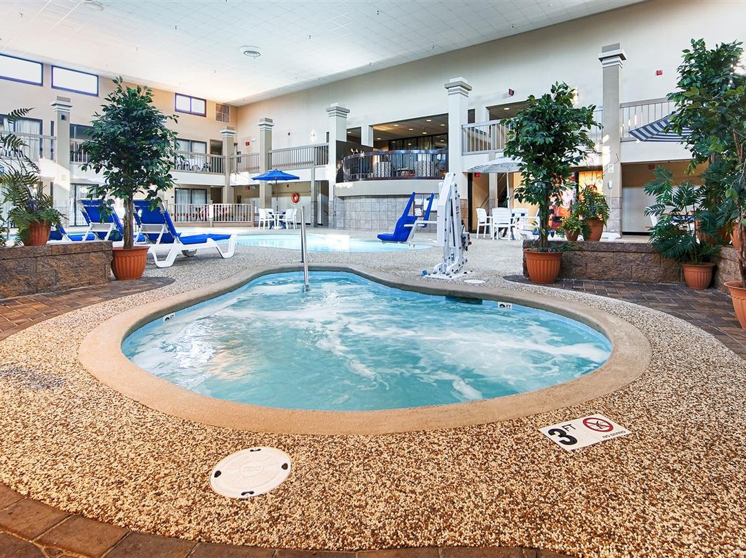 Revel Minot, SureStay Collection By Best Western主图