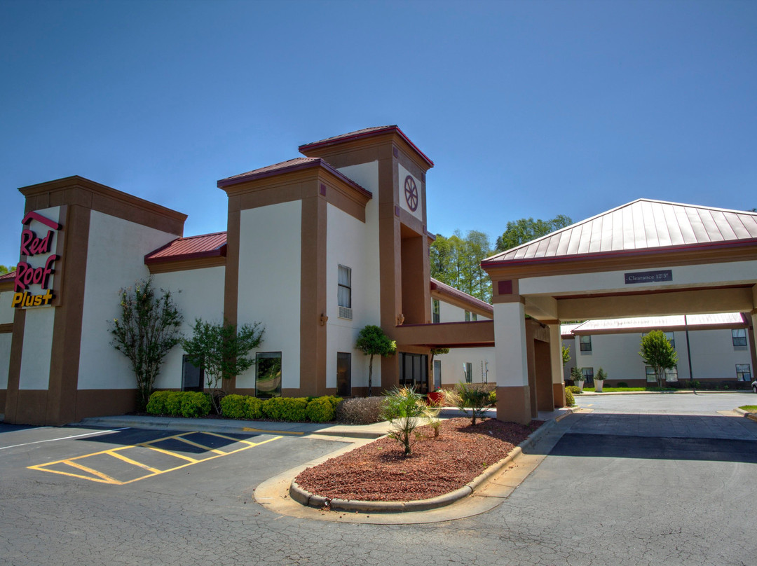 Red Roof Plus+ Henderson主图