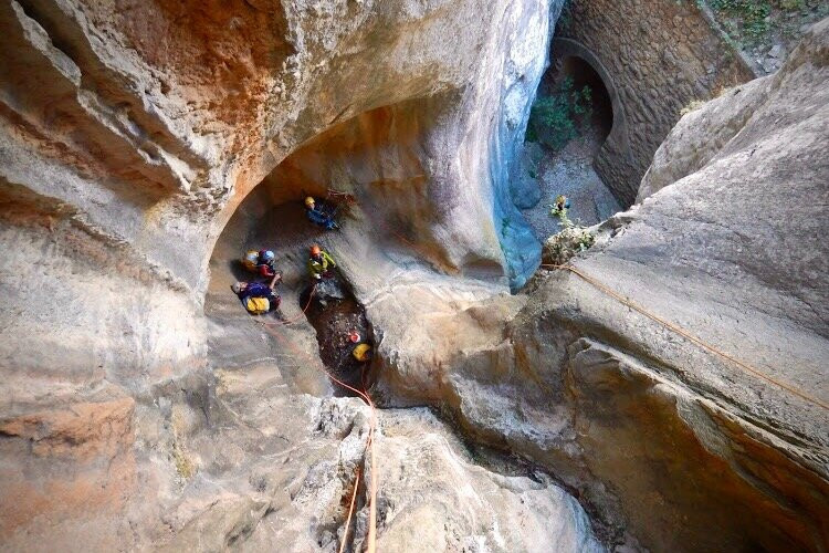 Aventuratrek Guias de Montaña y Barrancos景点图片