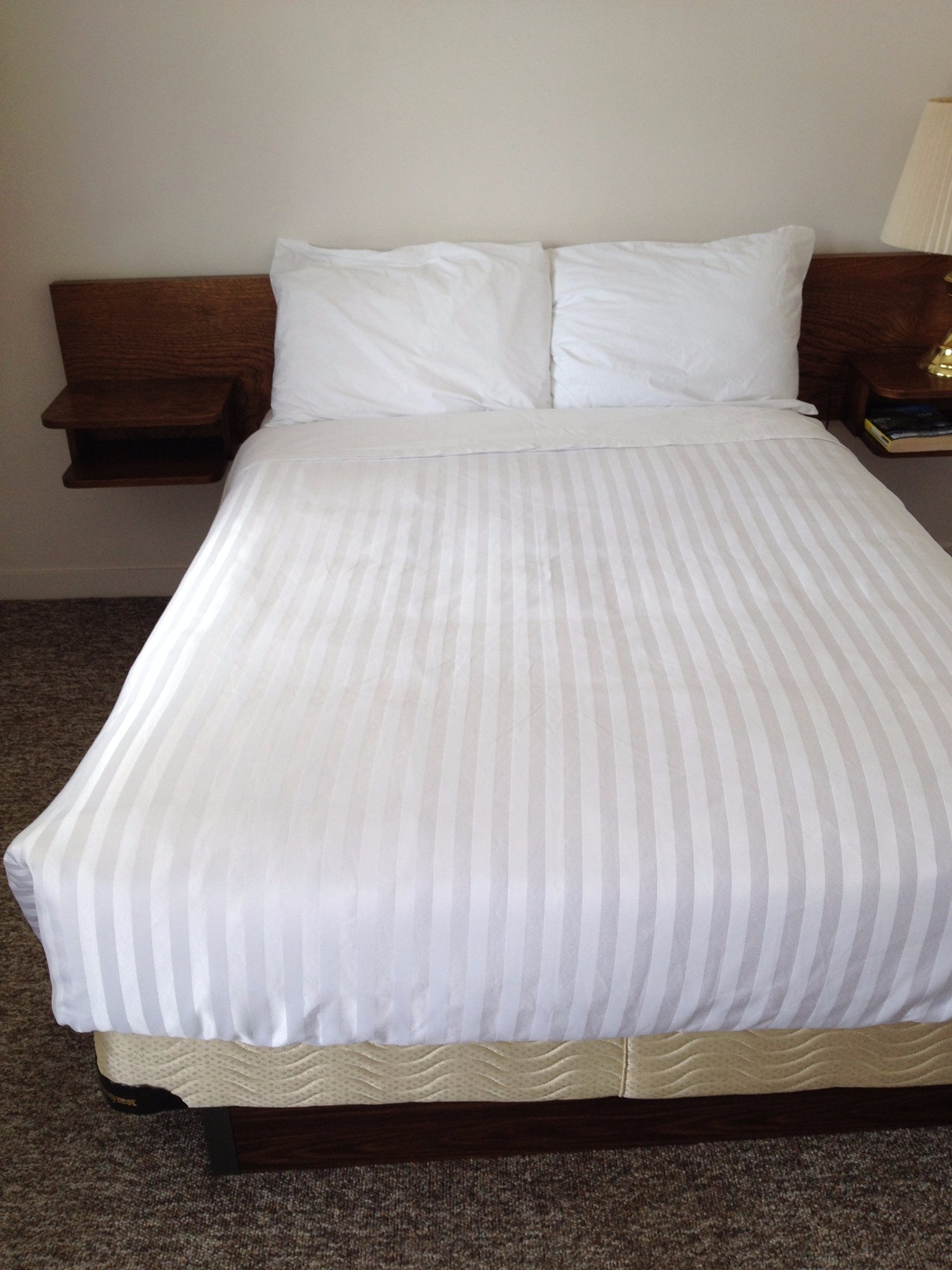 Departure Bay Motel-官方