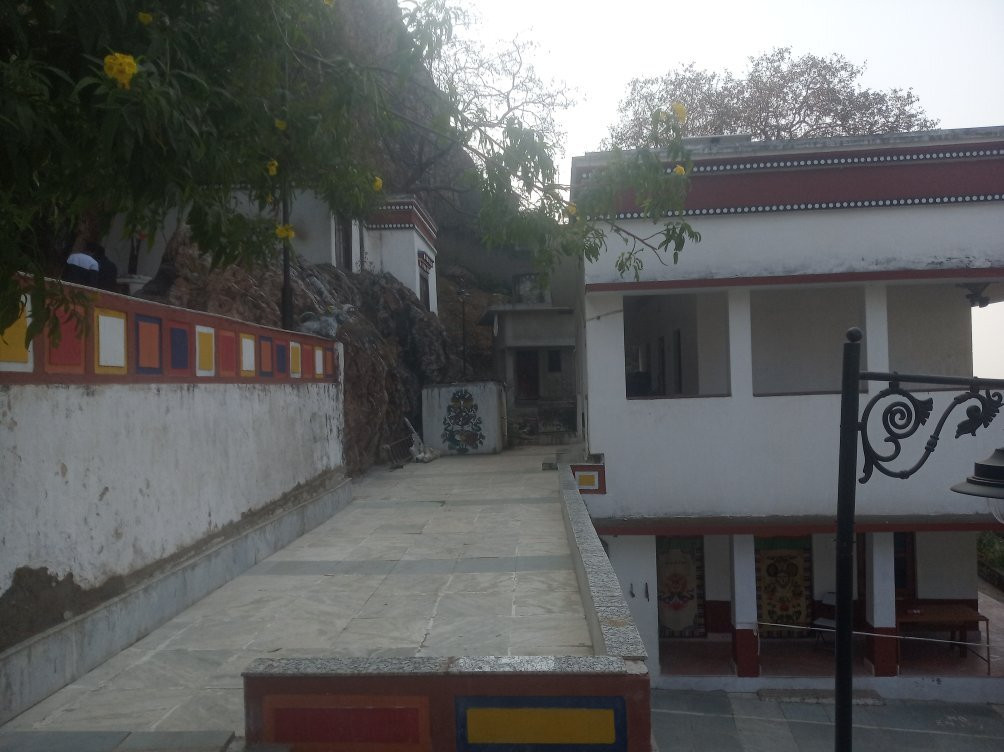 Dungeshwari Cave Temples景点图片