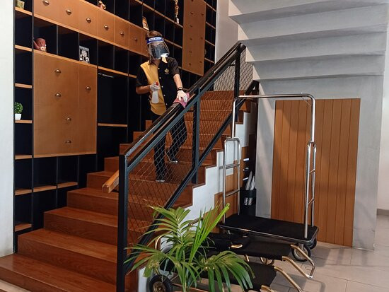 OPI Indah Hotel主图