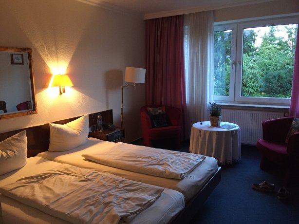 马罗蒙酒店-官方