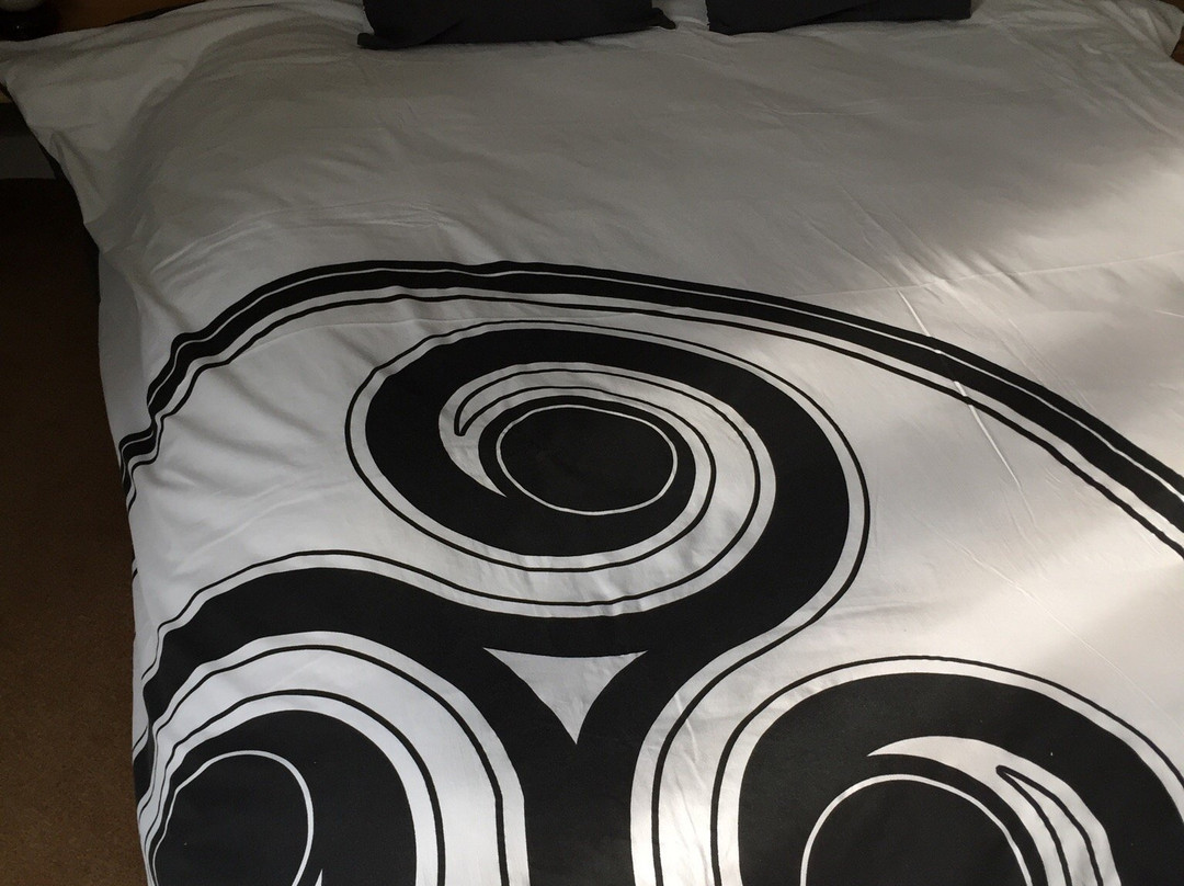 Chez Brigitte et Staff主图