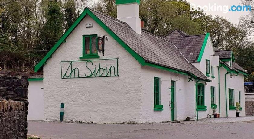 Tuosist酒店住宿-An Sibin Wine Bar Restaurant B&b