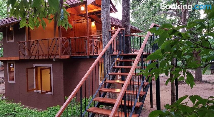 Eco Village Kalundewa主图