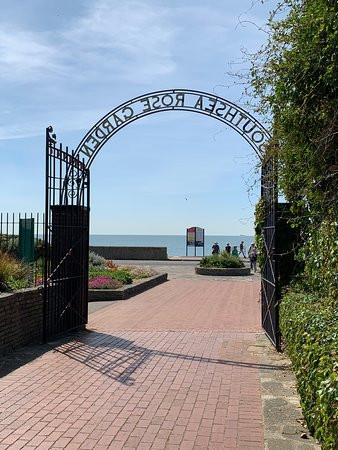 Southsea Rose Garden景点图片