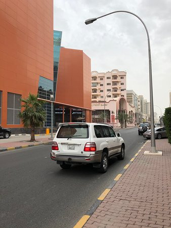 The Promenade Mall &   Al -  Othman  Tower景点图片