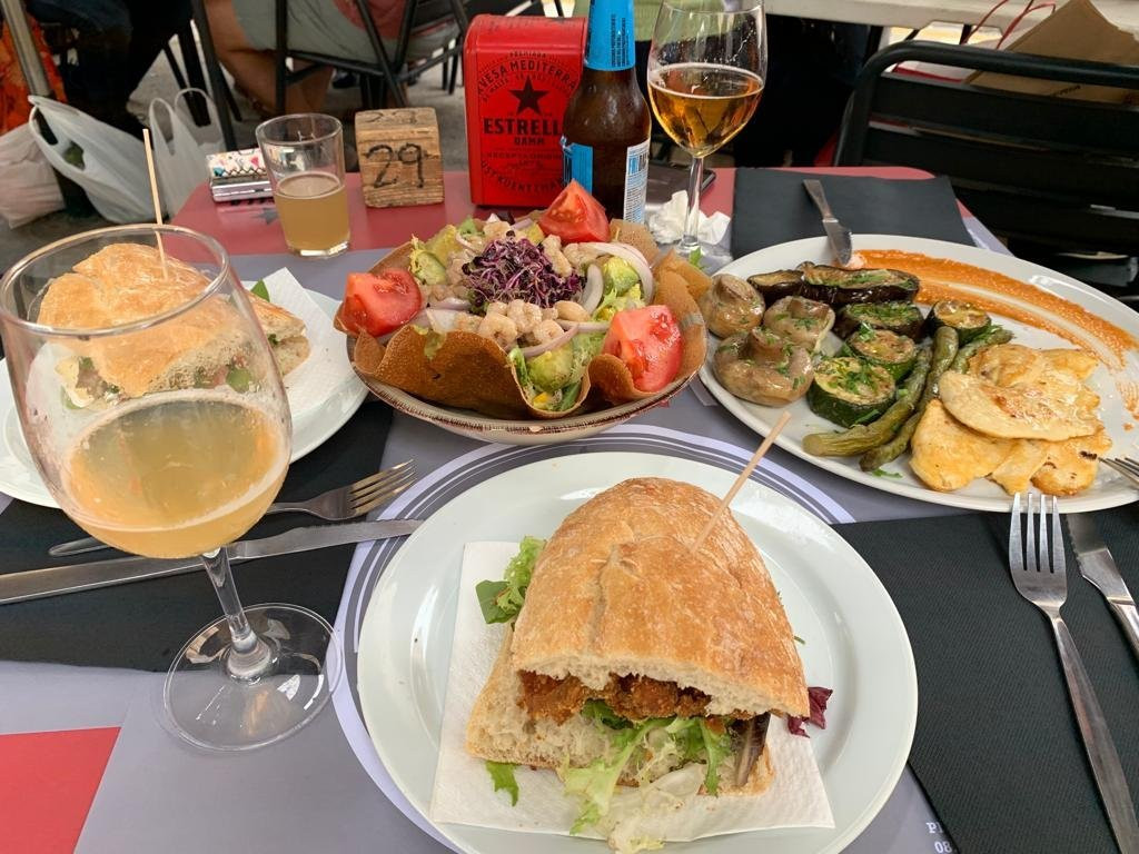 Sant Feliu de Codines餐馆和美食-Bar La Plaça