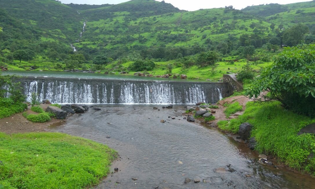 Khandi Waterfalls景点图片