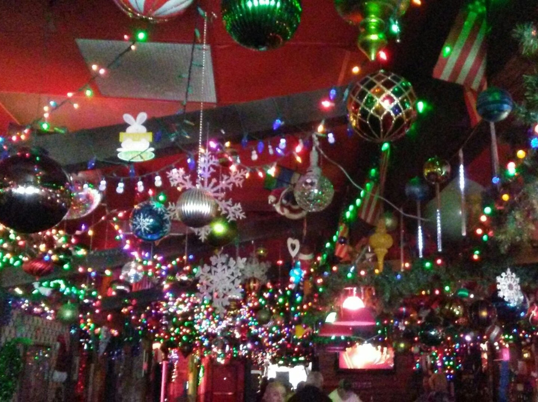 Cleo's Cocktail Lounge-阿普尔顿必去景点