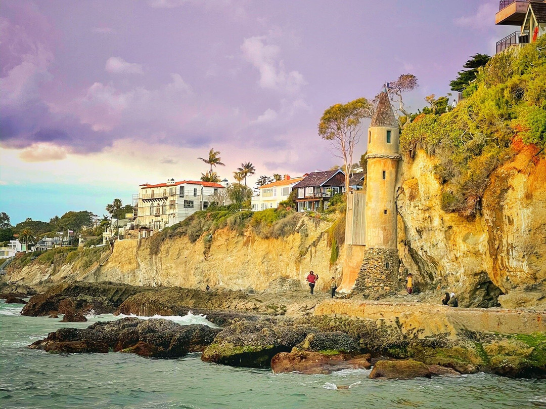 Laguna Beach Pirate Tower-拉古纳海滩必去景点