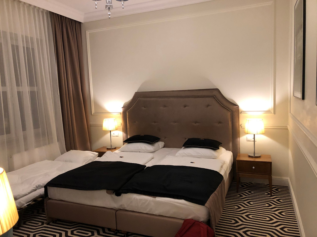 Royal Hotel & Spa主图