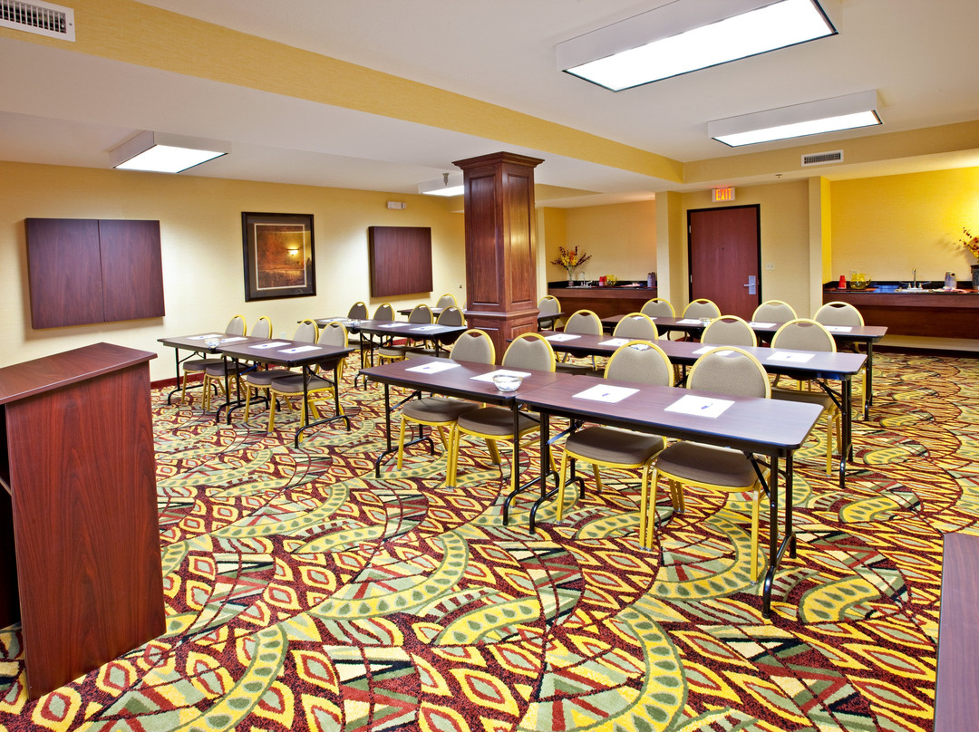 Holiday Inn Express & Suites Franklin By IHG主图