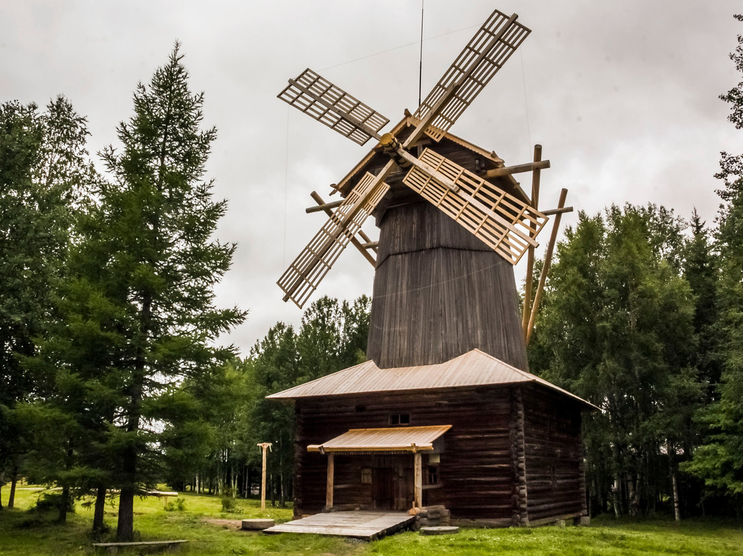 Small Korela Wooden Architecture and Folk Art Museum景点图片
