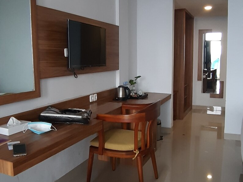 茵那树饭店主图