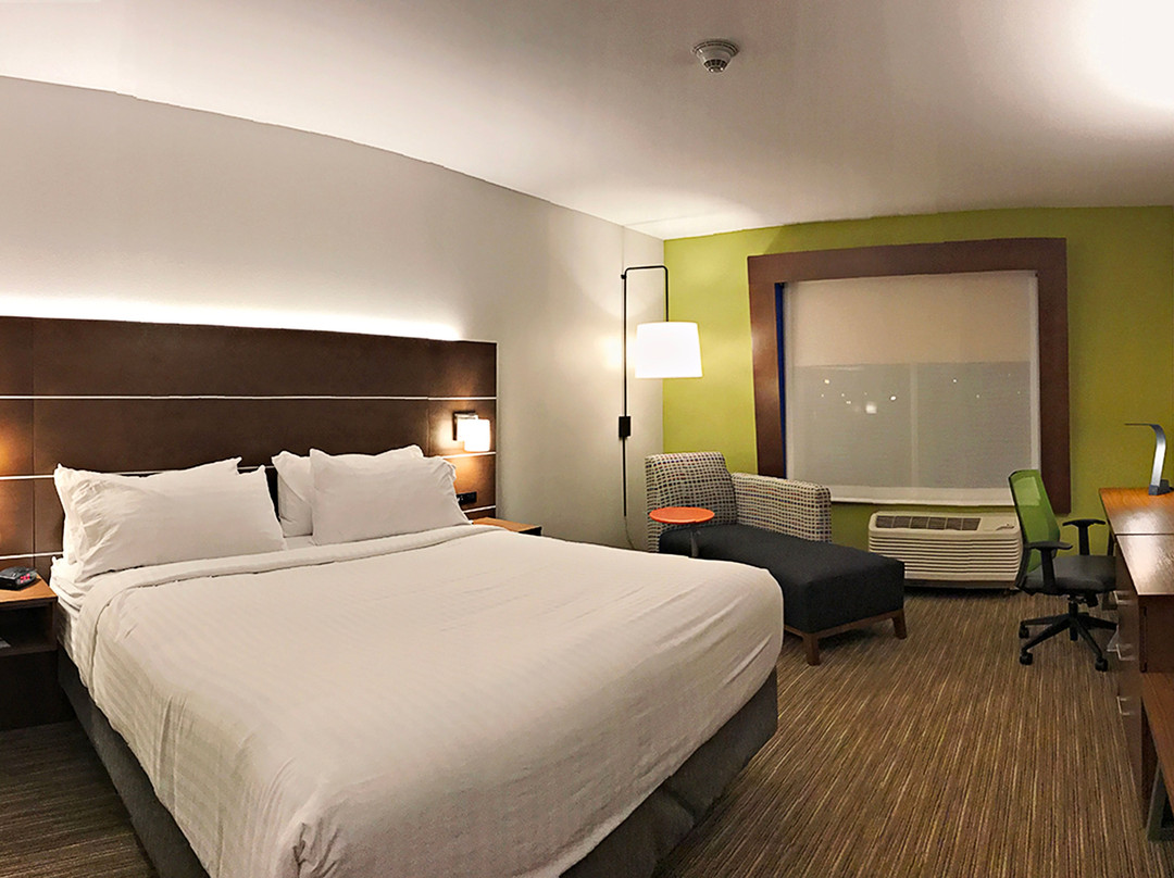 Holiday Inn Express & Suites Sterling by IHG主图