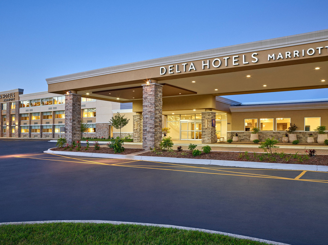 芝加哥威洛布鲁克欣斯代尔假日酒店主图