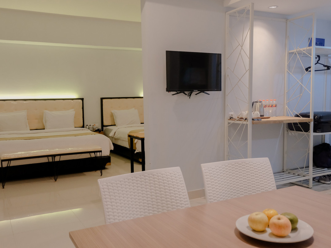 De La Charis Tuban by Waringin Hospitality主图