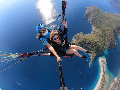 Fethiye Yamac Parasutu-厄吕代尼兹必去景点