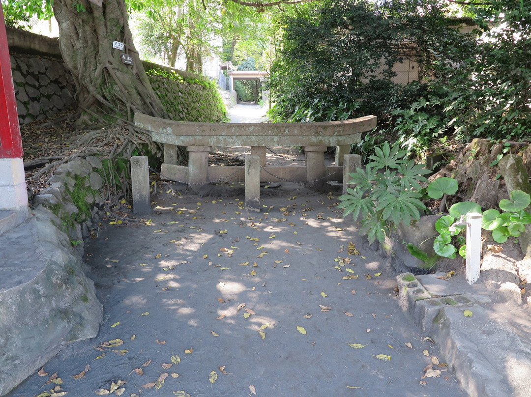黑神埋没鸟居景点图片