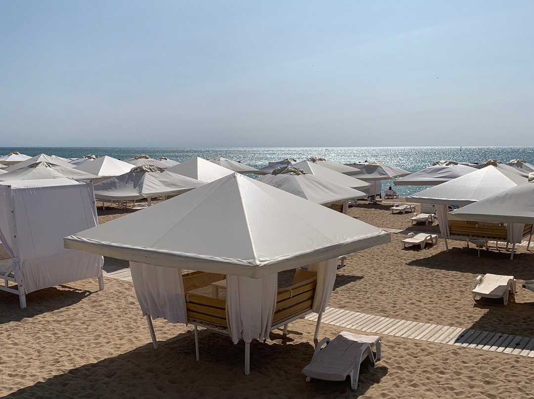 Lazurny Bereg Beach-Yevpatoriya必去景点