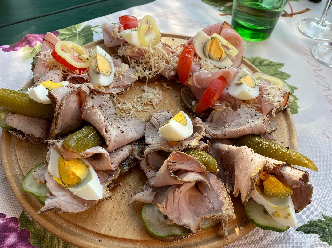 Weingut Schatz主图