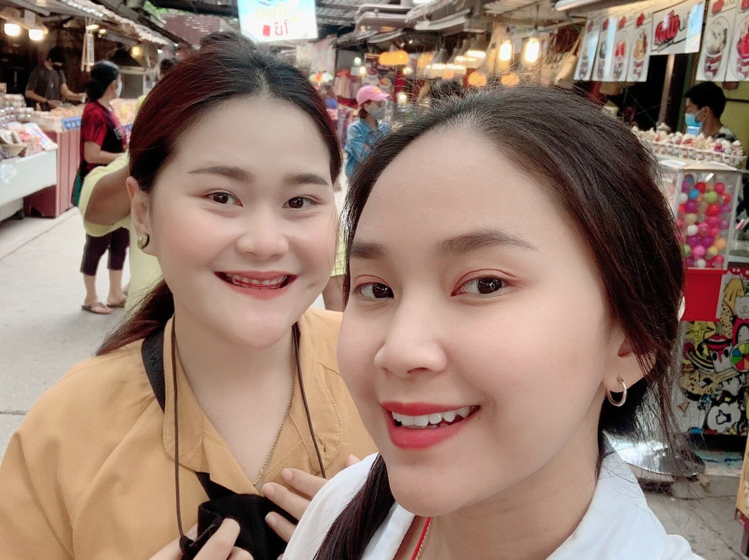 Phutta Uttayanmaharat (Luang Pu Thuat)-玛哈叻必去景点