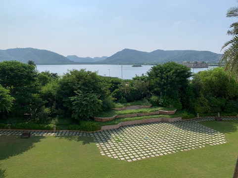 齐普尔三叉戟酒店主图