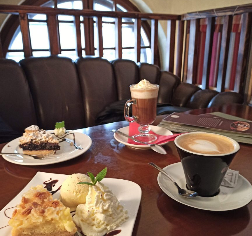 "Kornel i Przyjaciele" Kawiarnia-Księgarnia-Antykwariat-Cieszyn必去景点