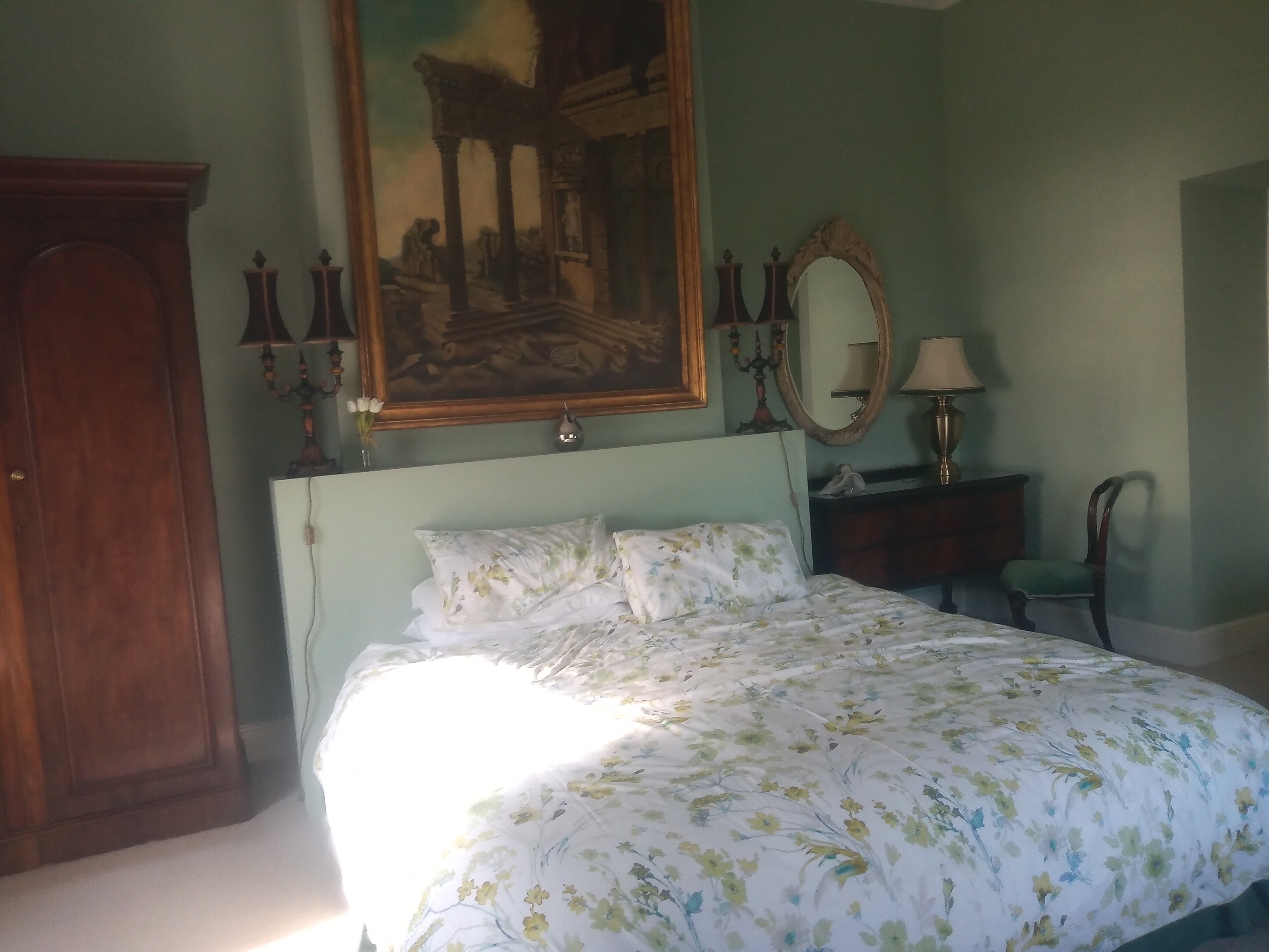 Hendre Clochydd Hall-官方