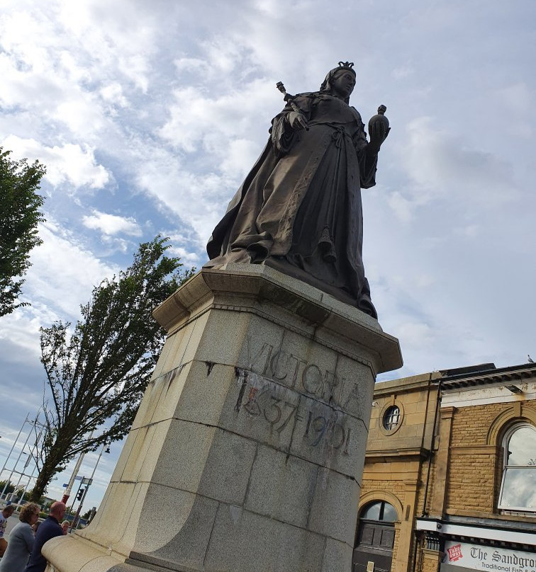 Queen Victoria Statue-绍斯波特必去景点