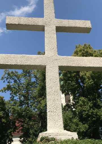 Dvojkríž - Cyrilo-metodský kríž-Risnovce必去景点