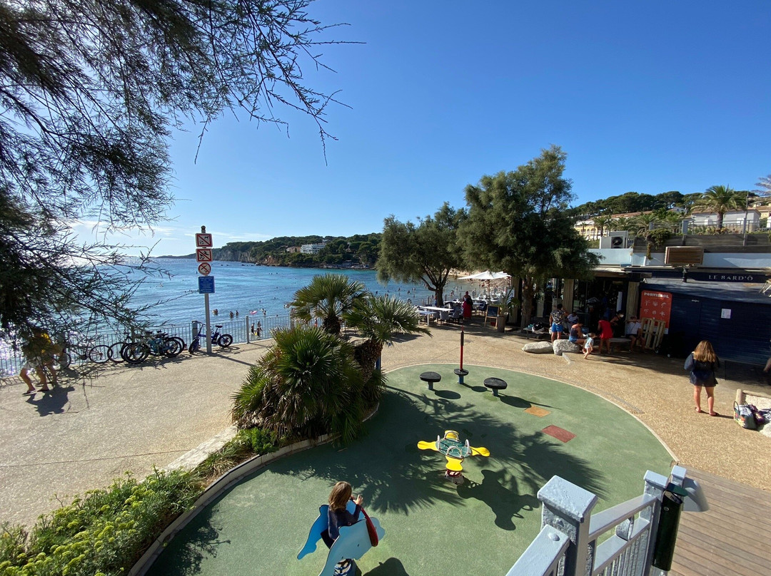 Plage de Portissol景点图片