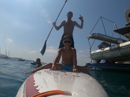 Bora Bora Charters-Fornells必去景点