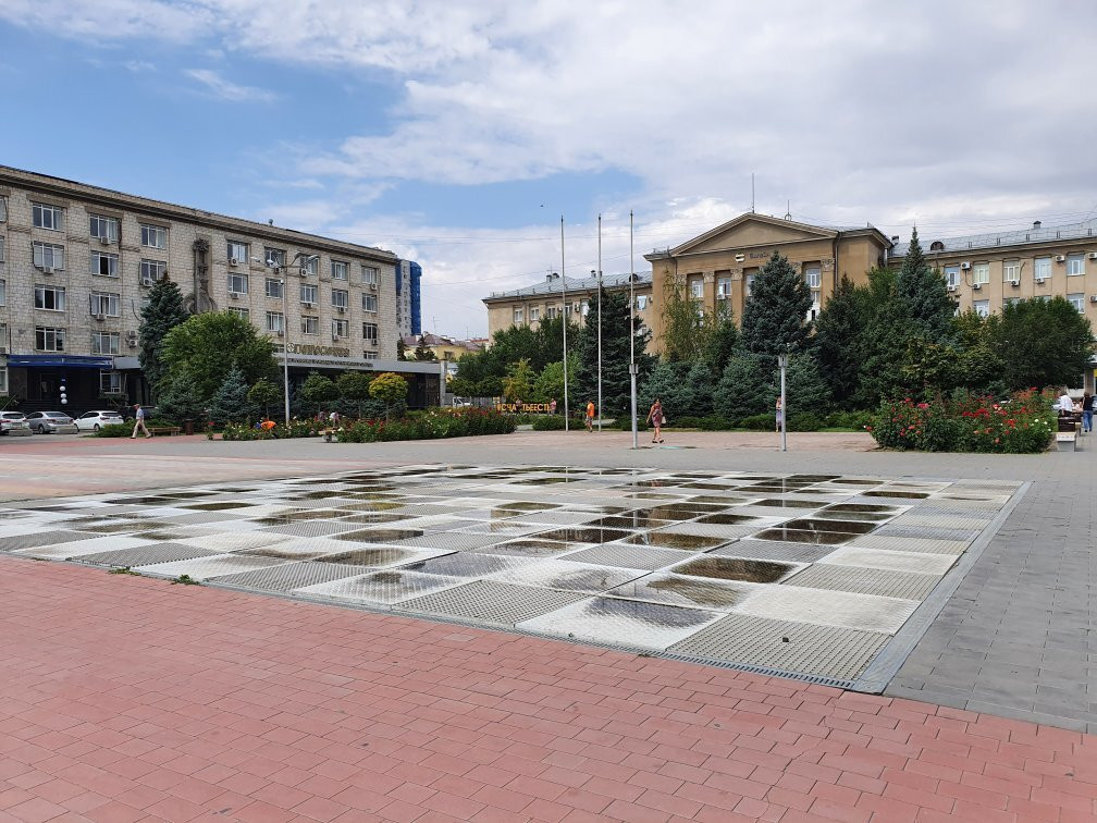 Fountain at Soviet Square-伏尔加格勒必去景点