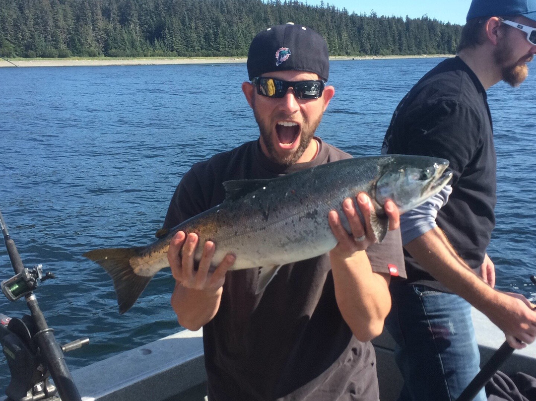 Taylor Charters Fishing-古斯塔夫斯必去景点