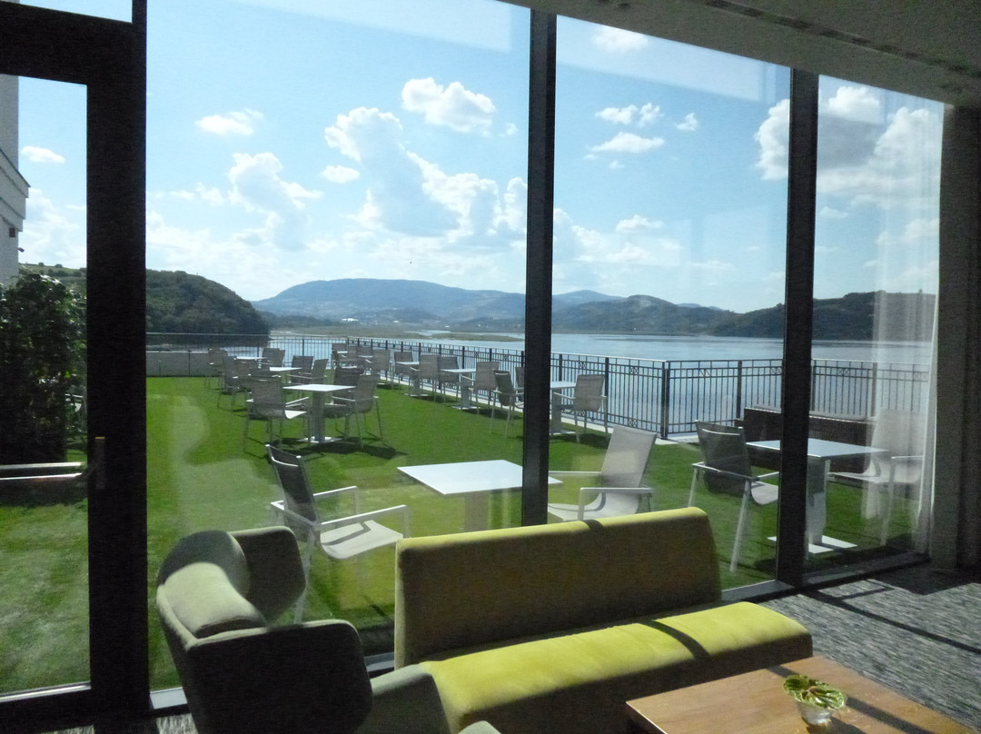 Heron Live Hotel主图