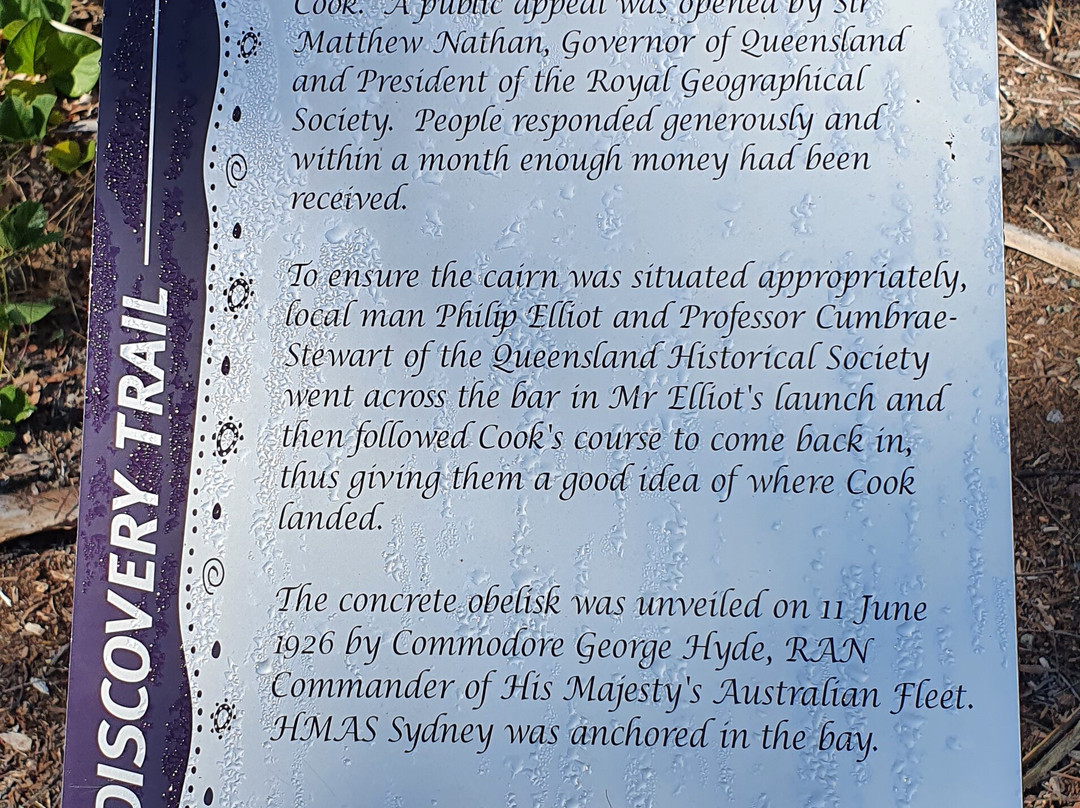 Lieutenant James Cook Monument Cairn景点图片