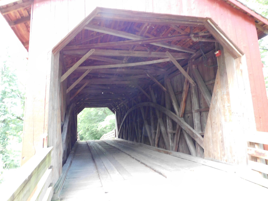 Sugar Creek Covered Bridge-Glenarm必去景点