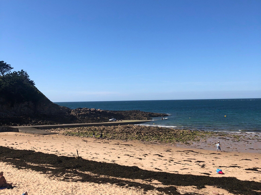 Rosaires Beach景点图片