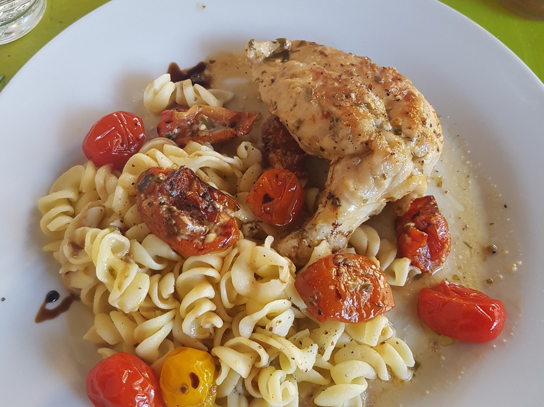 Logis Hôtel les Aubépines主图