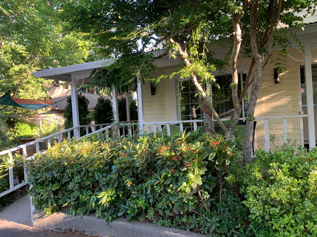 The Victoria Inn主图