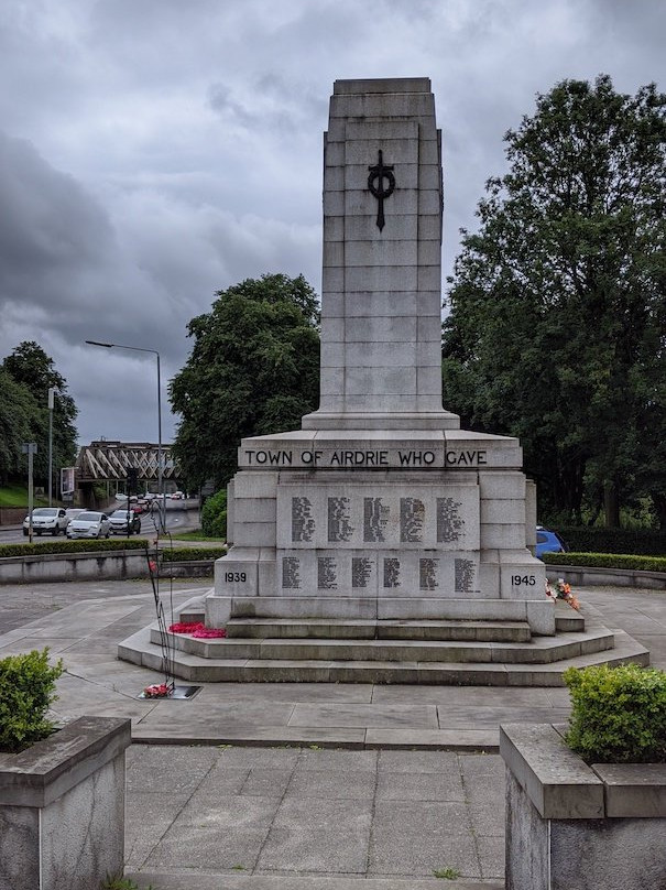 Airdrie Cenotaph War Memorial景点图片
